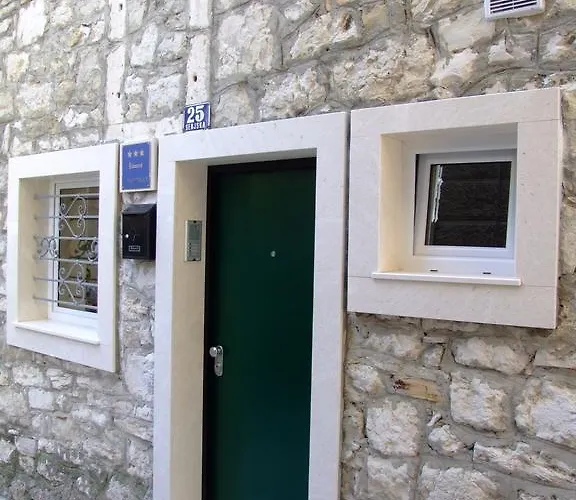 Pro Patria Appartement *